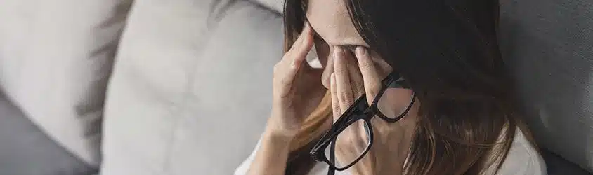 Toro Pujol Abogados | Juez reconoce incapacidad permanente total a trabajadora óptica por Neuralgia de Arnold bilateral